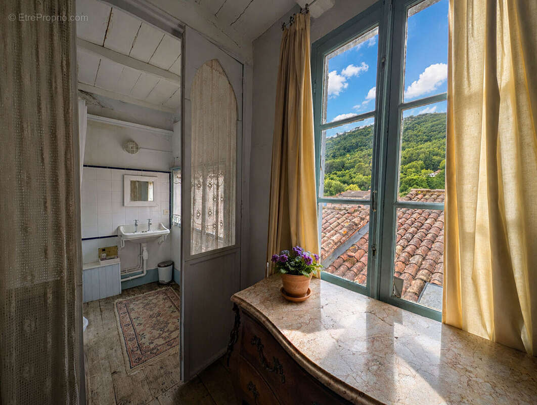 Maison à SAINT-ANTONIN-NOBLE-VAL