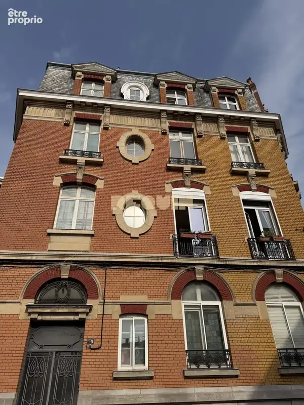 Appartement 4 pièces 119 m² à vendre à Lille (59000) - photo 2