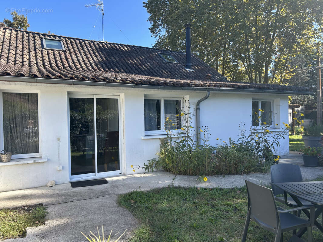 Maison à CABANAC-ET-VILLAGRAINS