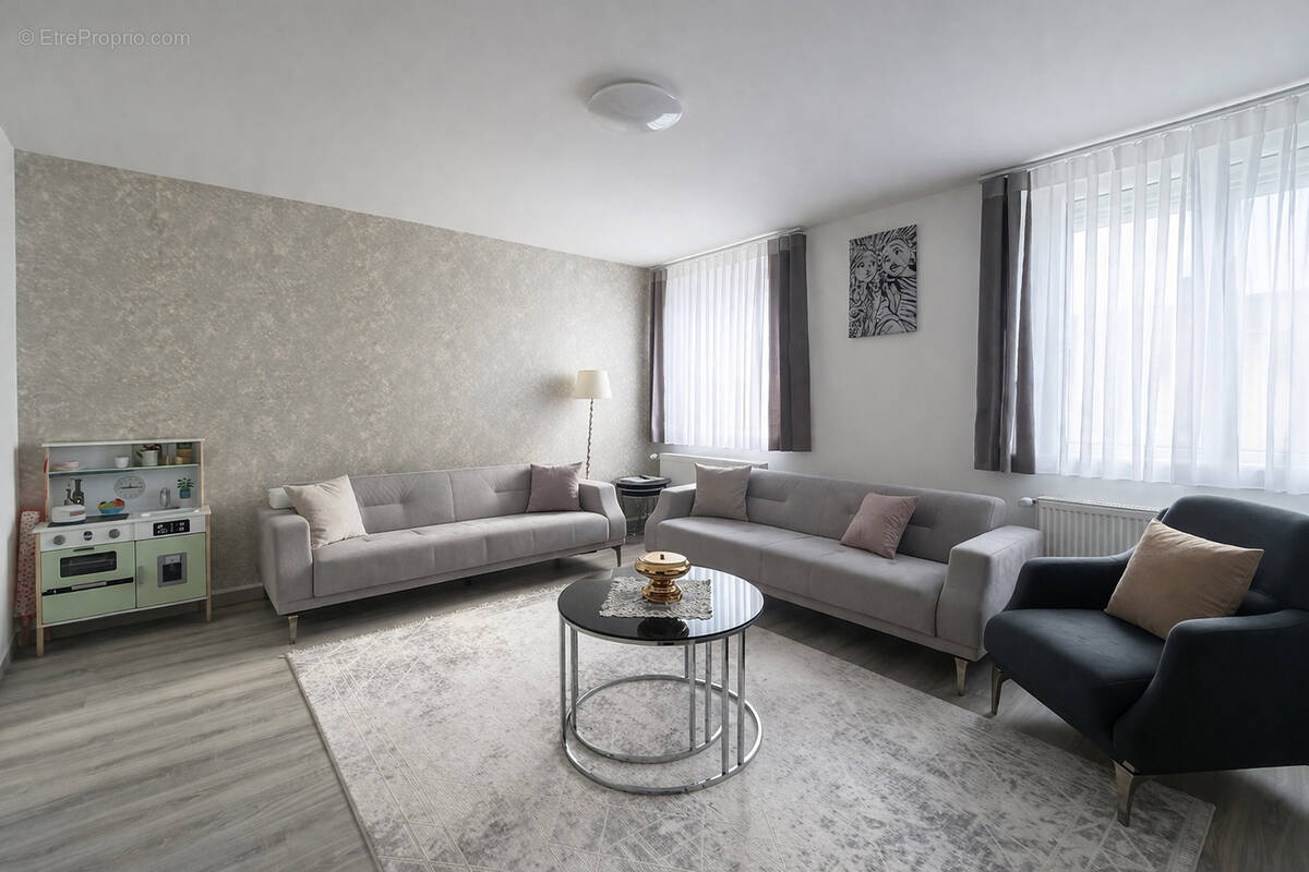 Appartement à SCY-CHAZELLES