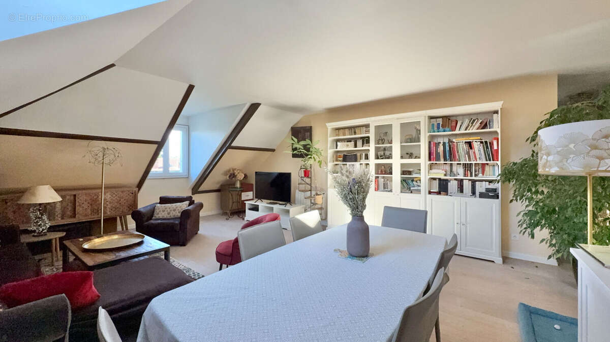 Appartement à CORBEIL-ESSONNES