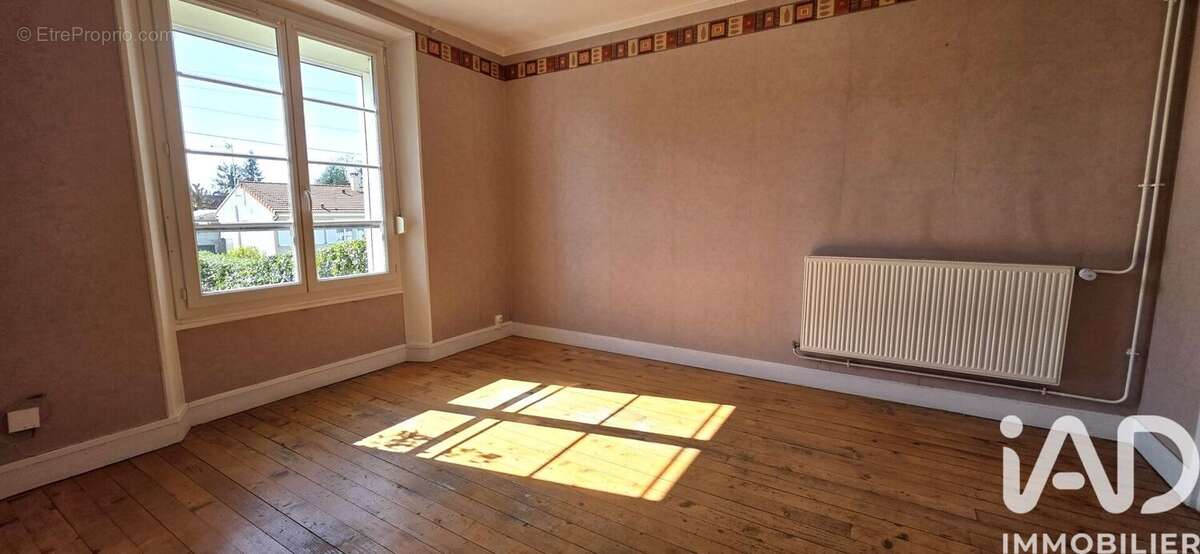 Photo 8 - Maison à VOUZIERS