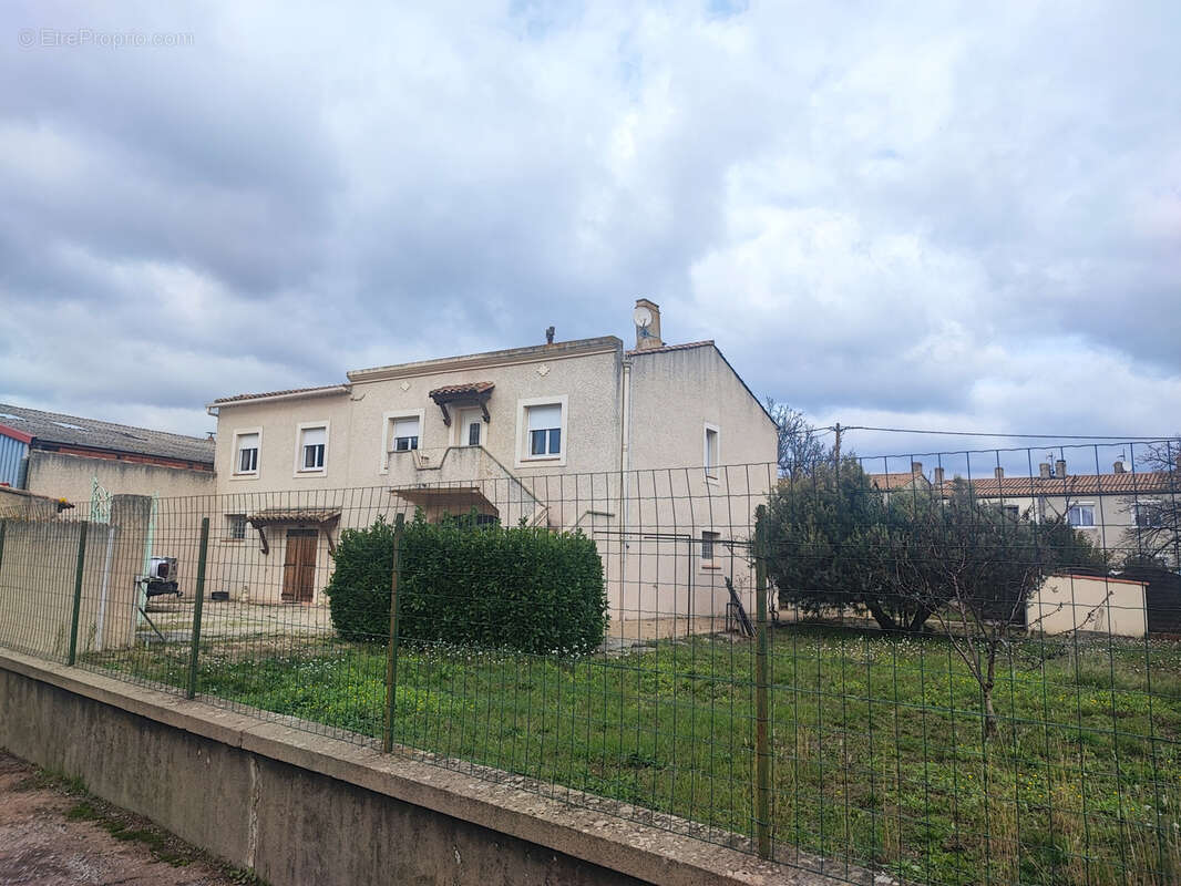 Maison à PEYRIAC-MINERVOIS
