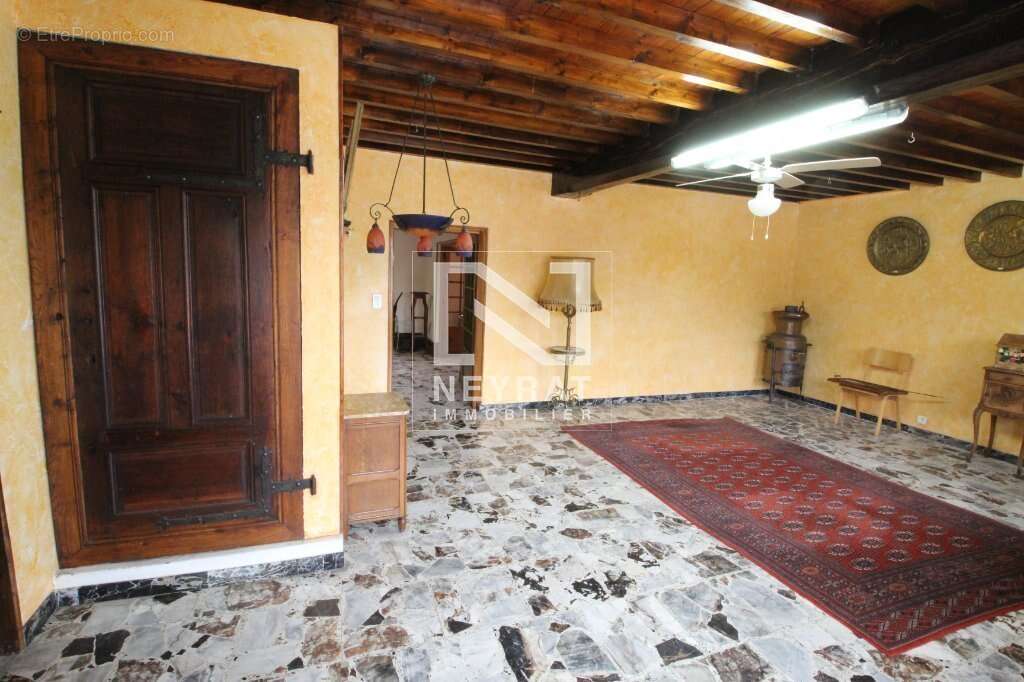 Villa avec dépendances - photo 15