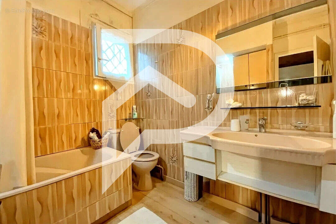 Maison à OZOIR-LA-FERRIERE