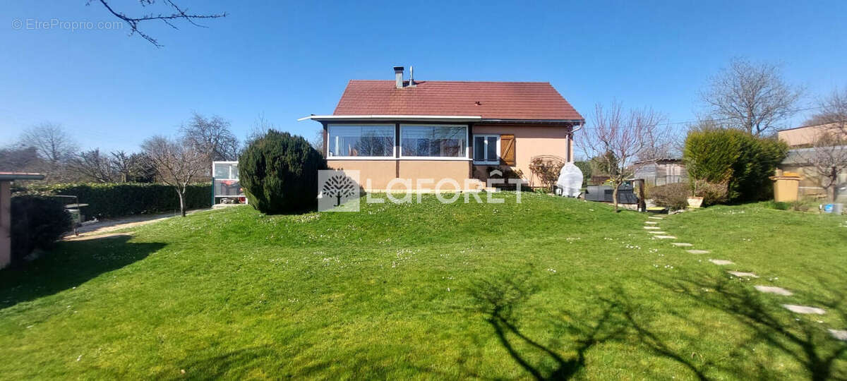 Maison à MONTENOIS