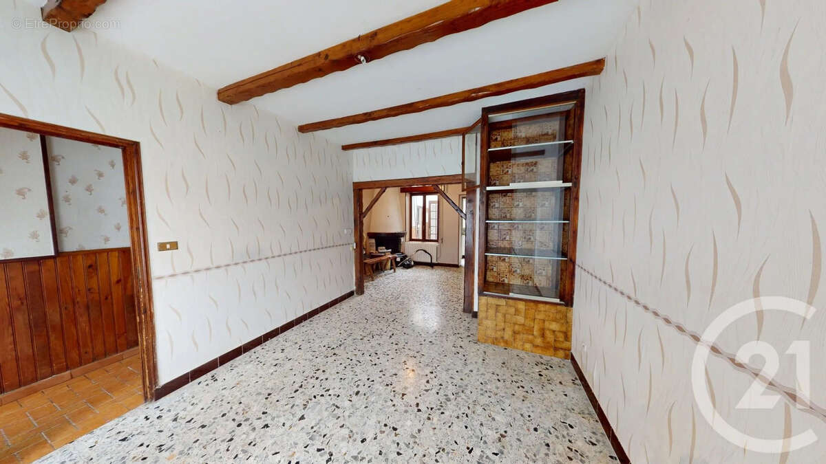 Maison à SAINT-QUENTIN