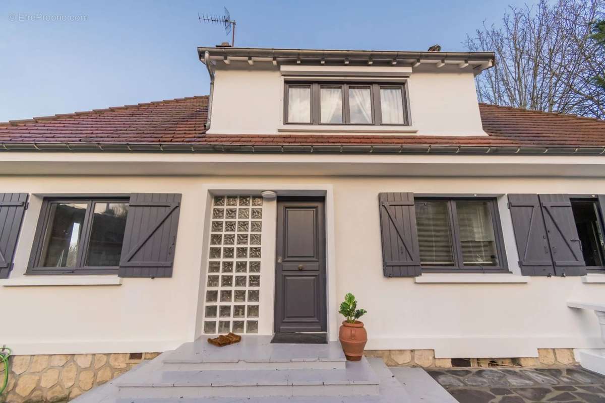 Maison à MONTMORENCY