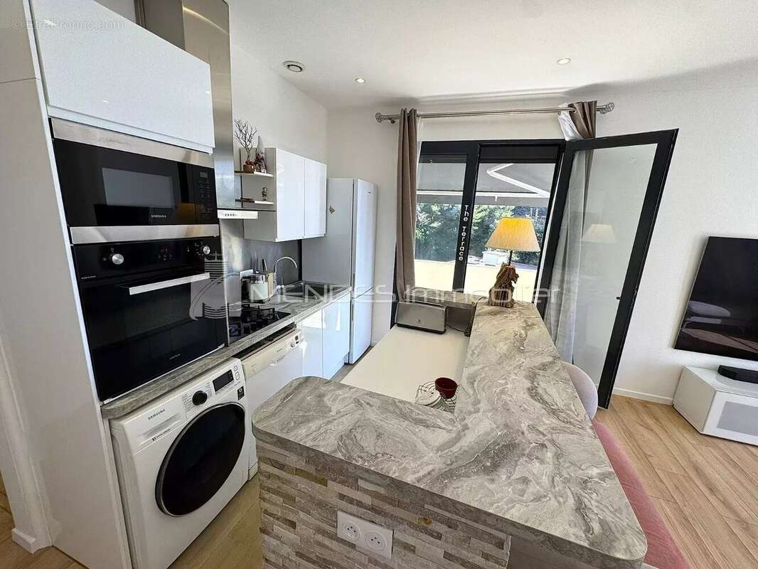 Appartement à ROQUEBRUNE-CAP-MARTIN