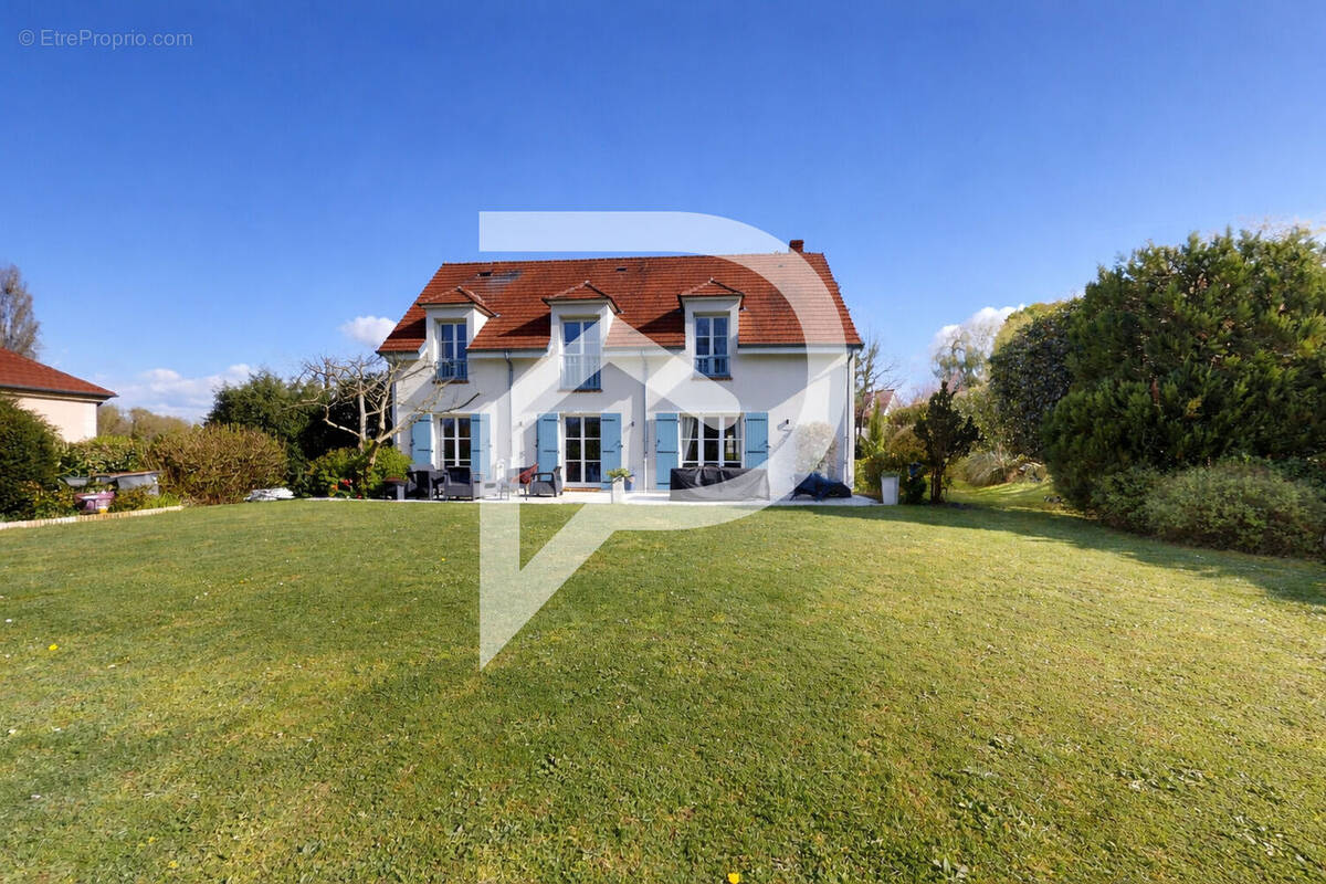 Maison à VERNOUILLET