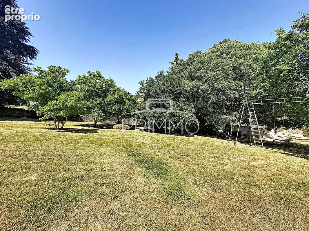 SAINT DIDIER AU MONT D'OR Corps de ferme du XVIIe siècle, 2 maisons + revenus locatifs, piscine - photo 16