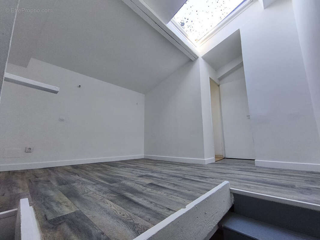 Appartement à SAINT-JEAN-DE-VERGES