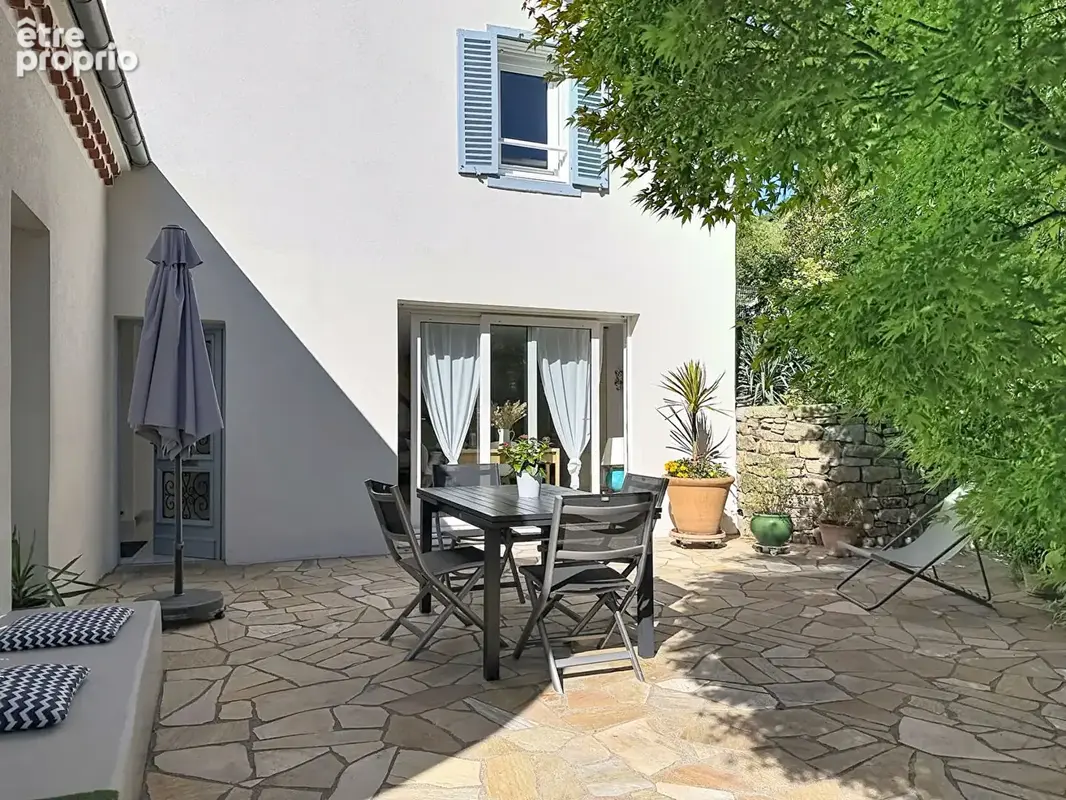 Grande maison avec terrasse et garage à royat - photo 9