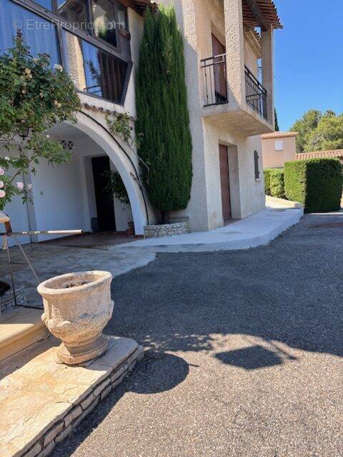 Maison à BOUC-BEL-AIR