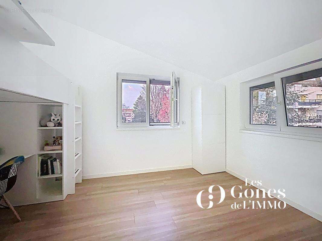 Maison à TASSIN-LA-DEMI-LUNE