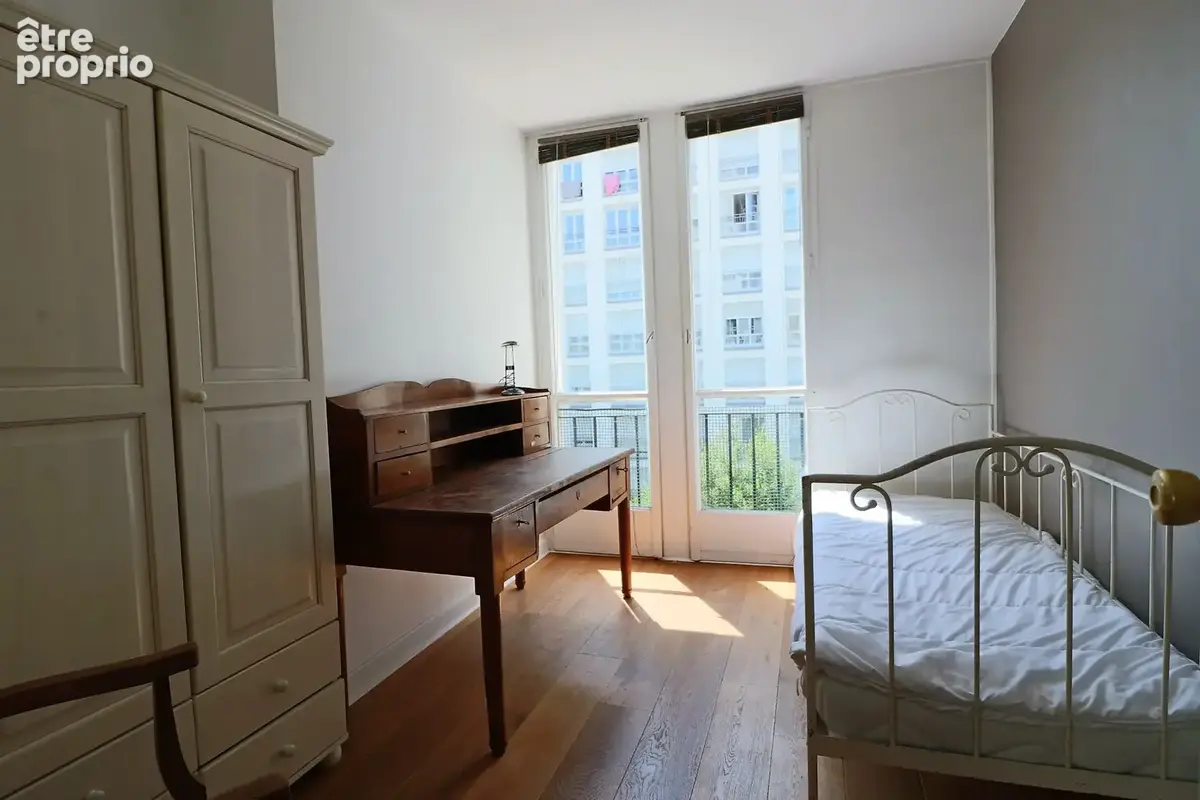 5 Pièces dernier étage 3 chambres - photo 3