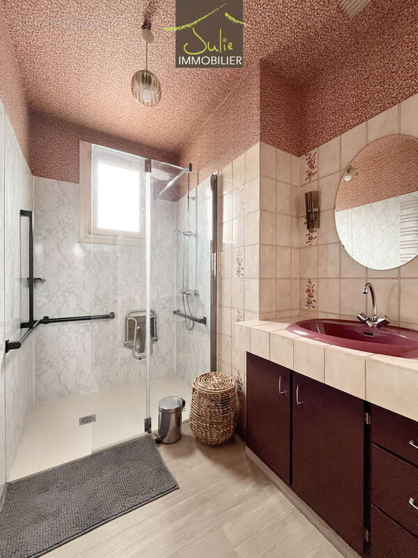 Maison à MONCOUTANT