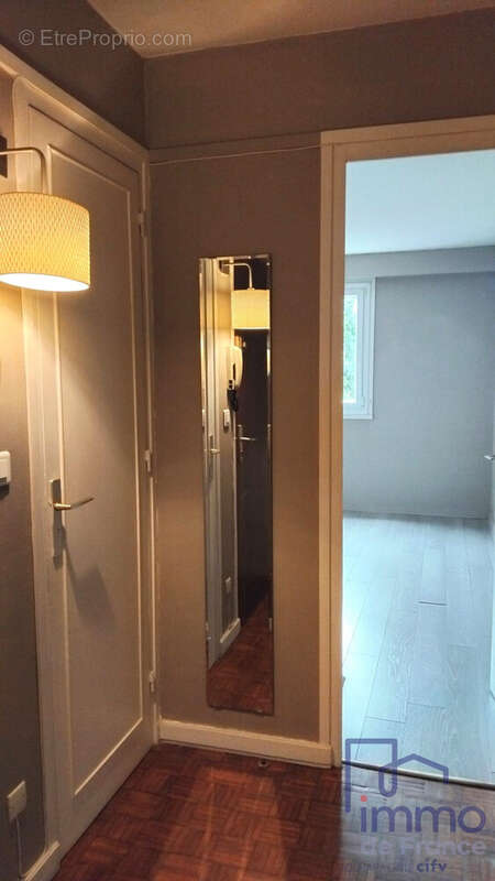 Appartement 71 m² à Saint-Etienne  - photo 8
