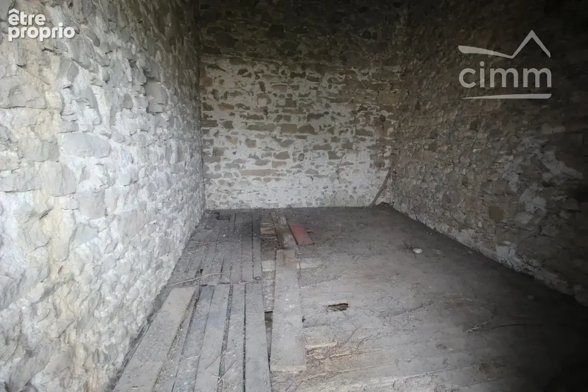 2 Granges de 42 m² et 24m² sur 2 niveaux - photo 6