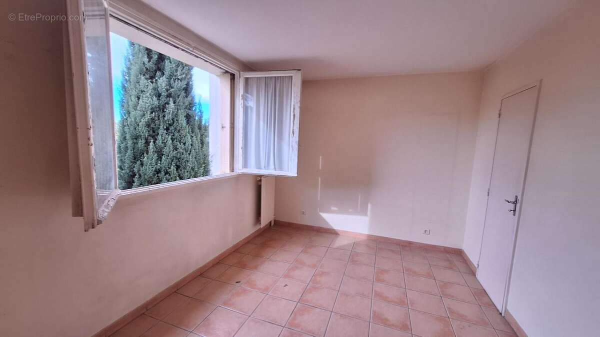 Appartement à MARSEILLE-11E