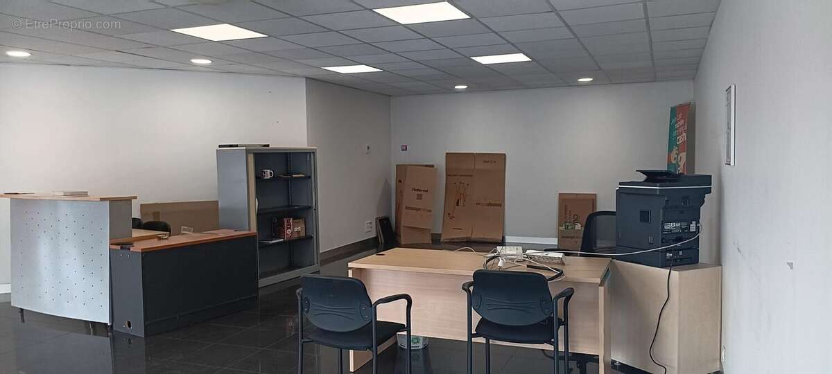 Commerce à LANCRANS