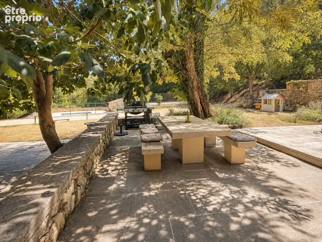 Mas du XVIIIe siècle de 210 m2, piscine, jardin de 6400 m2  OPPEDE (84) - photo 18