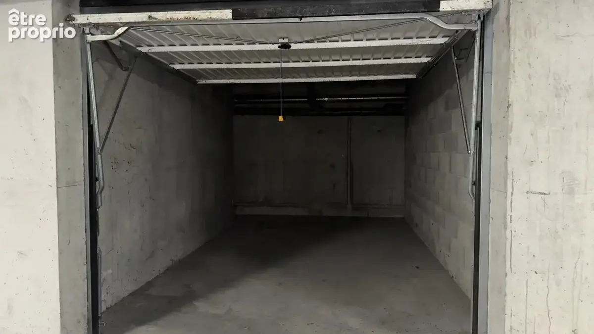 Garage au centre de thonon à deux pas de la gare - photo 6