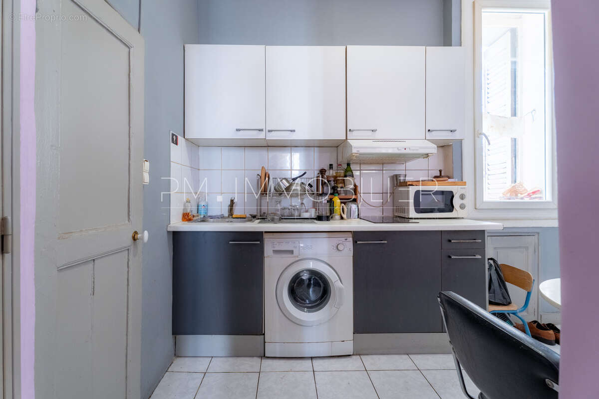Appartement à MARSEILLE-5E