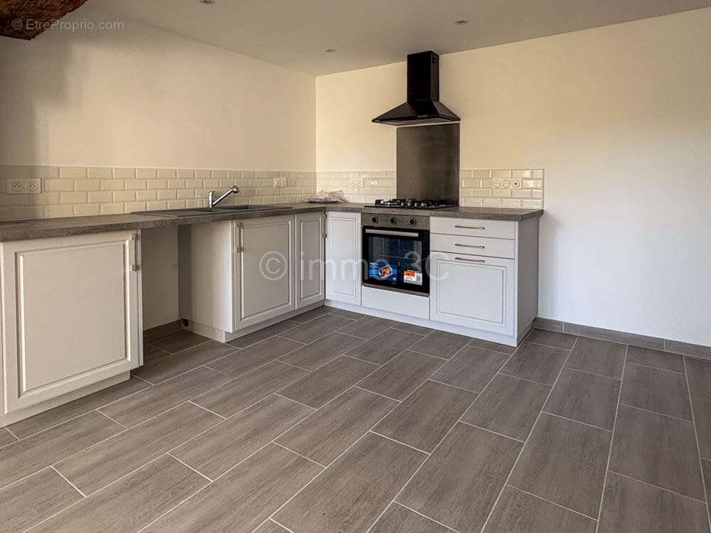 Maison à SAUZE-VAUSSAIS