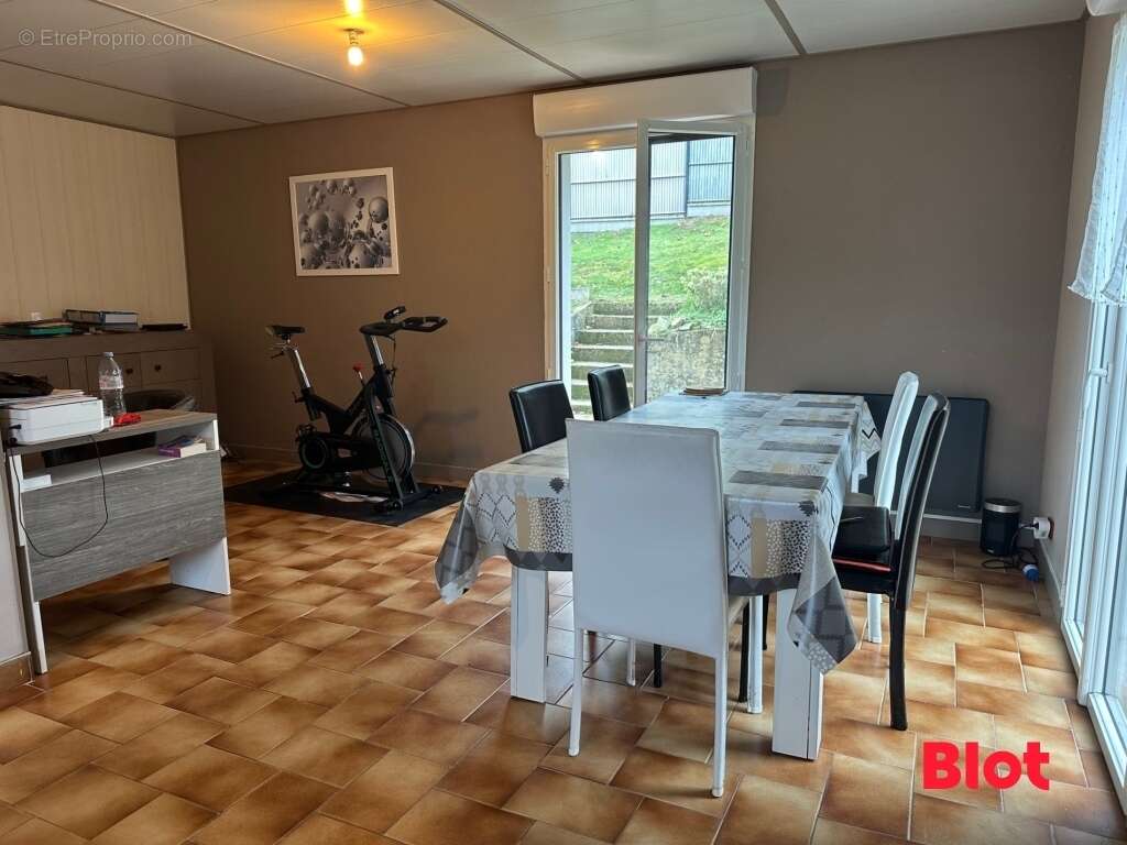 Maison à SAINT-NOLFF