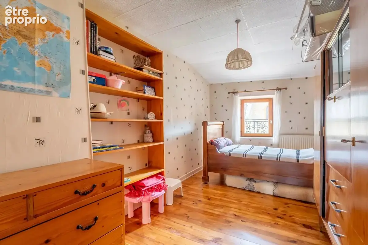 Maison en pierres sur 660 m² de terrain - photo 6