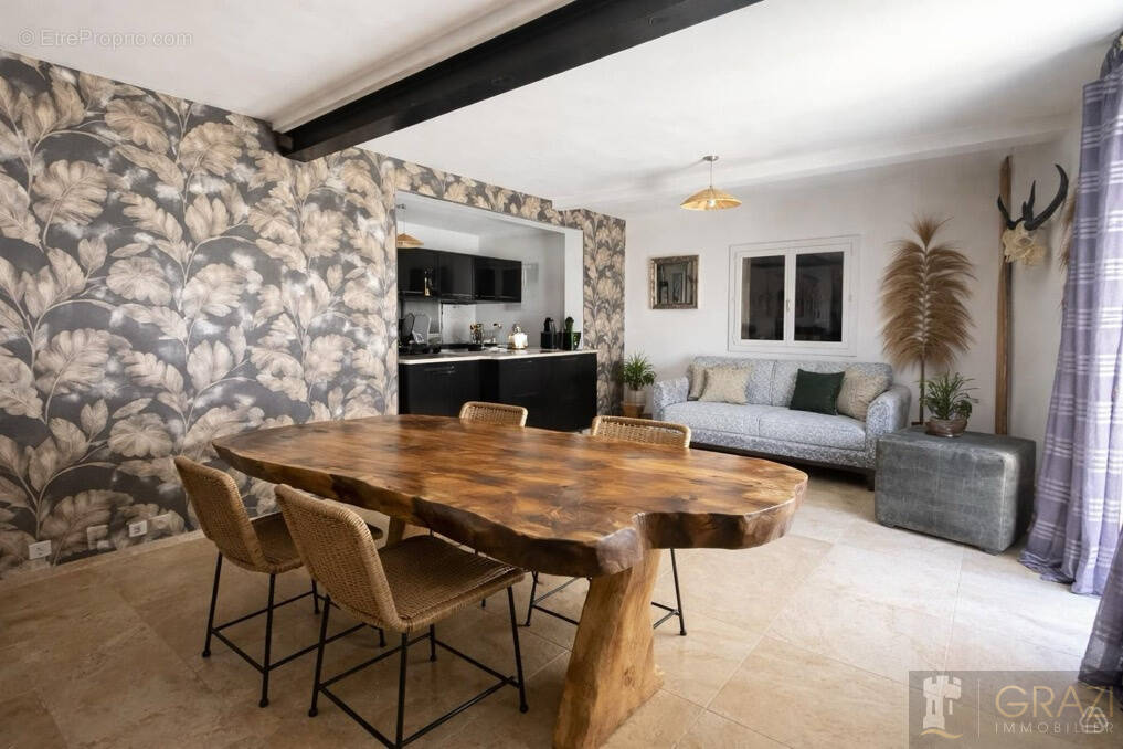 Appartement à SIX-FOURS-LES-PLAGES
