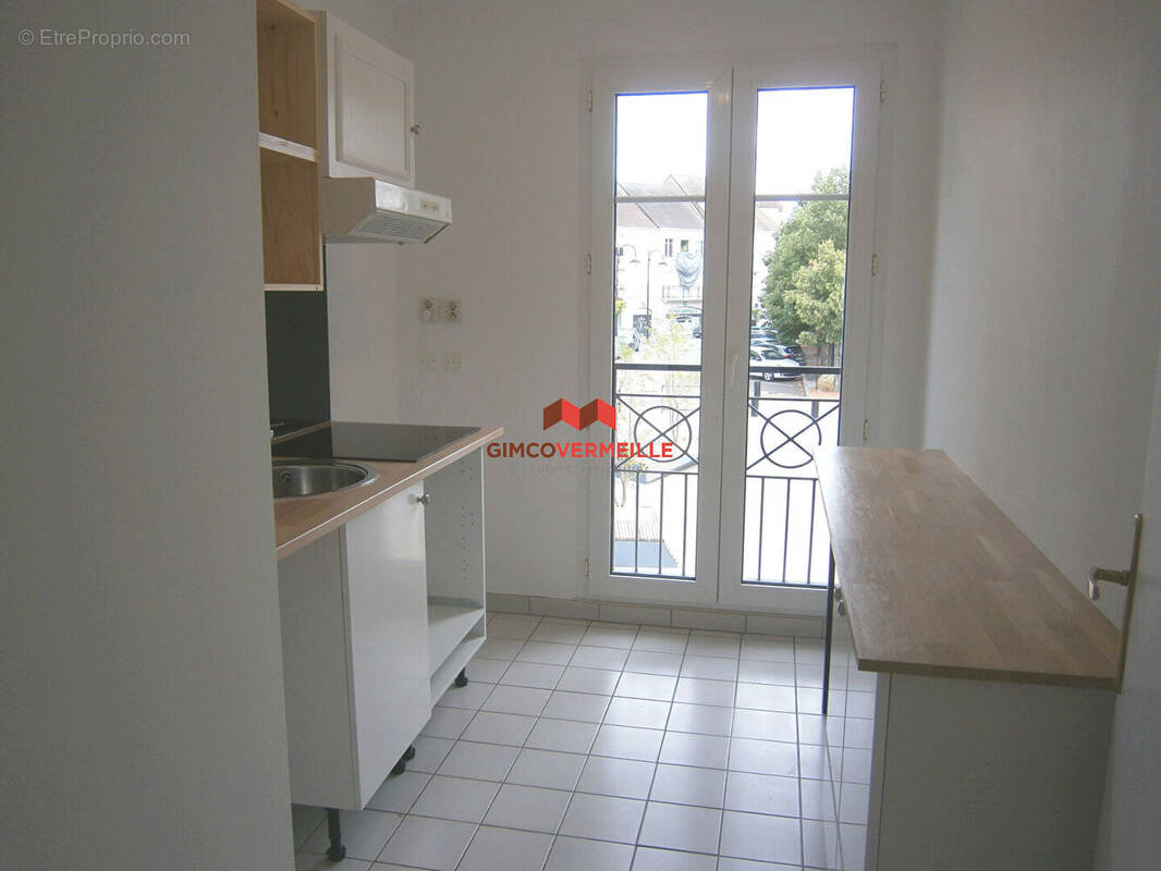 Appartement à VOISINS-LE-BRETONNEUX