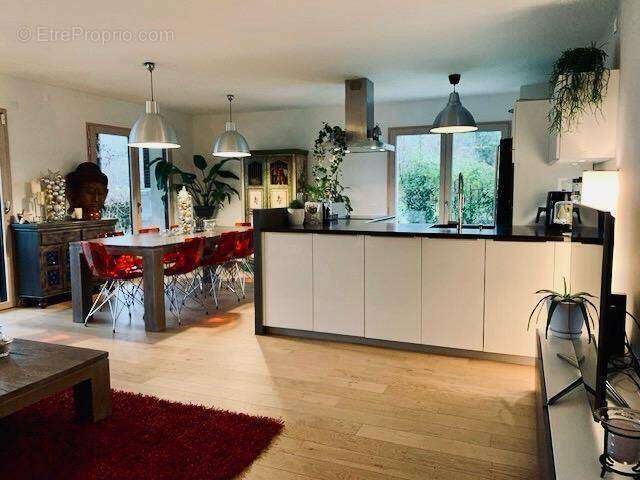 Appartement à DIVONNE-LES-BAINS