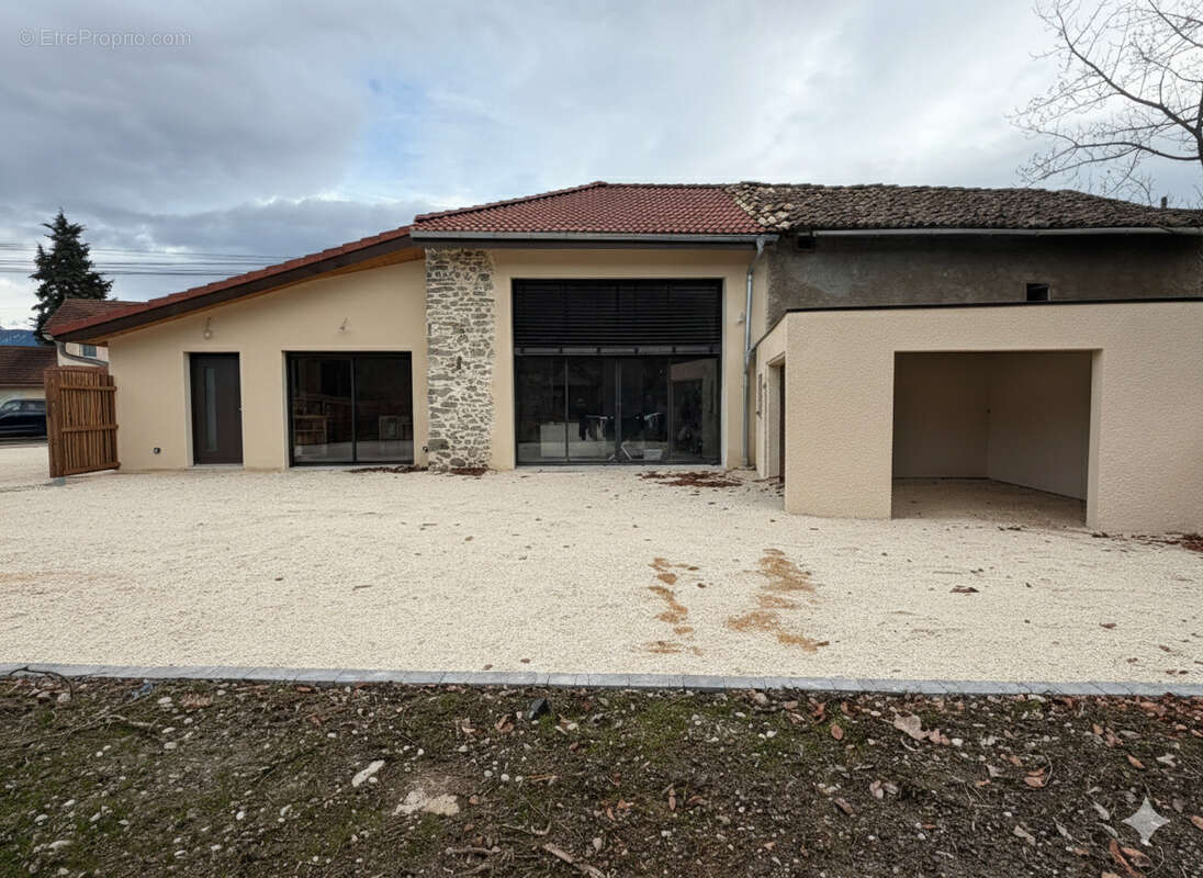 Maison à VIF