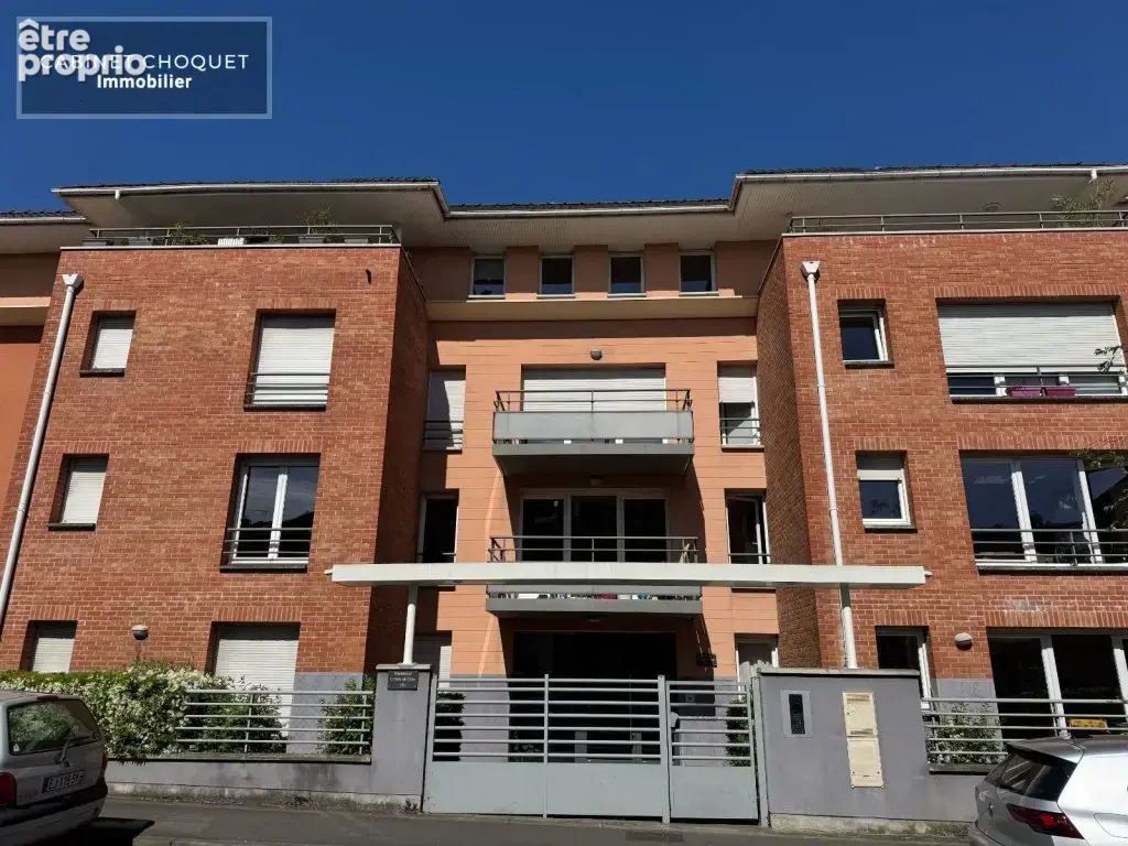 Saint andre - limite lambersart & la madeleine - quartier sainte helene - prox bois de boulogne - f2 avec parking & terrasse - photo 9