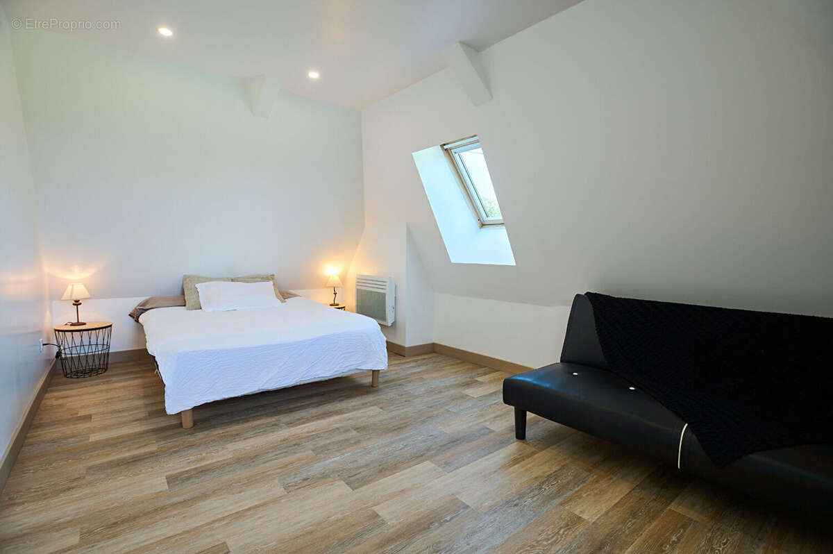 Maison 180m² à buros - photo 14