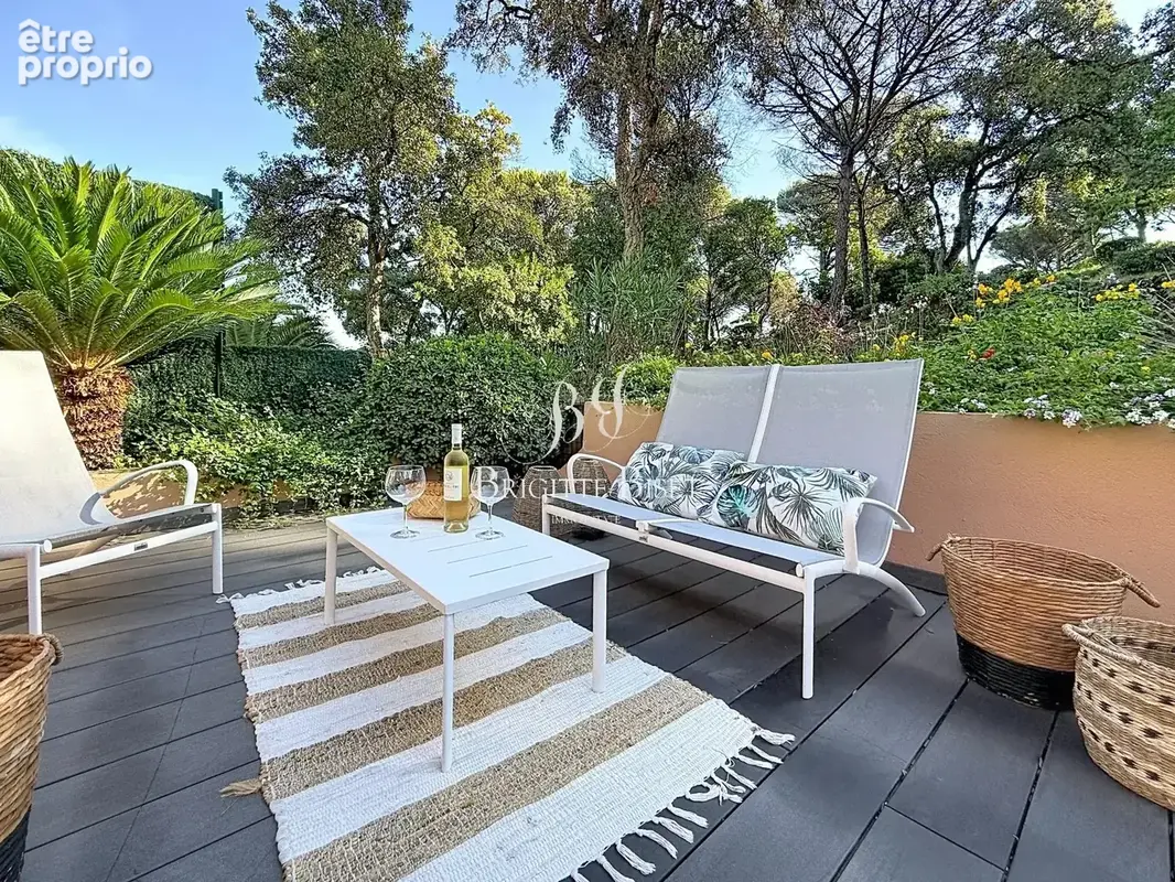 A vendre appartement à Sainte Maxime à pied de la plage La Nartelle - photo 1