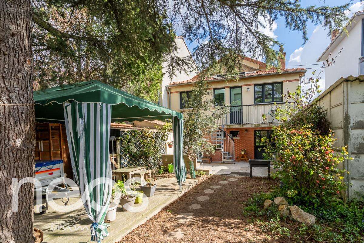 Maison à CHOISY-LE-ROI