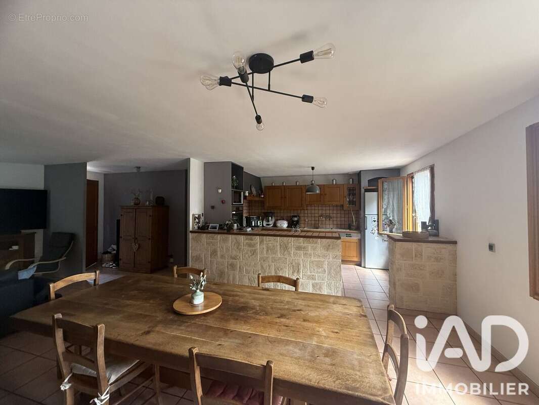 Maison 95 m² à Bissey-Sous-Cruchaud  - photo 4