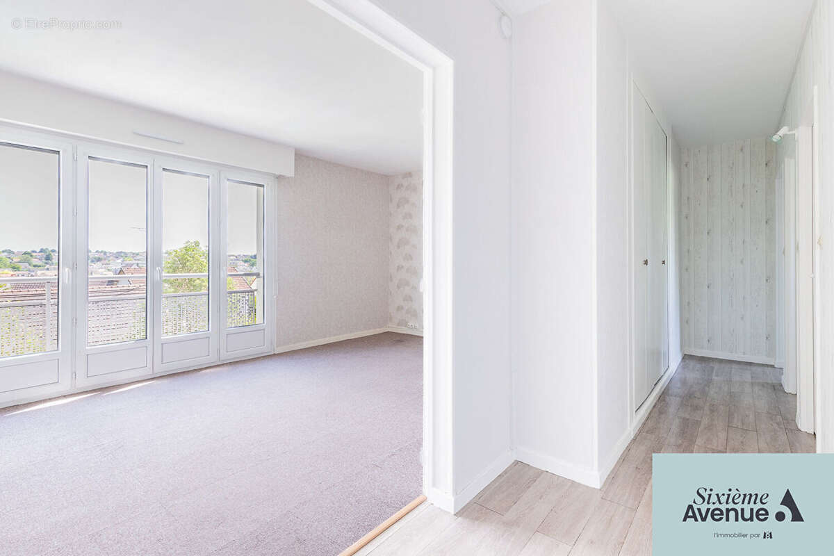 Appartement à CHILLY-MAZARIN