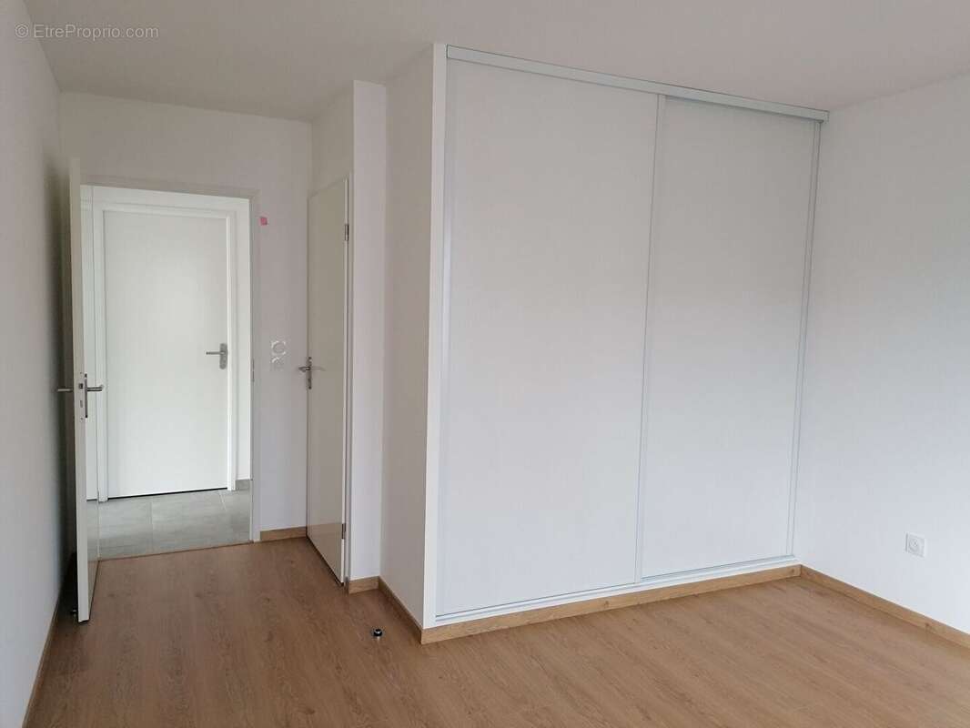 APPARTEMENT T4 + Balcon à Montrabe - photo 7