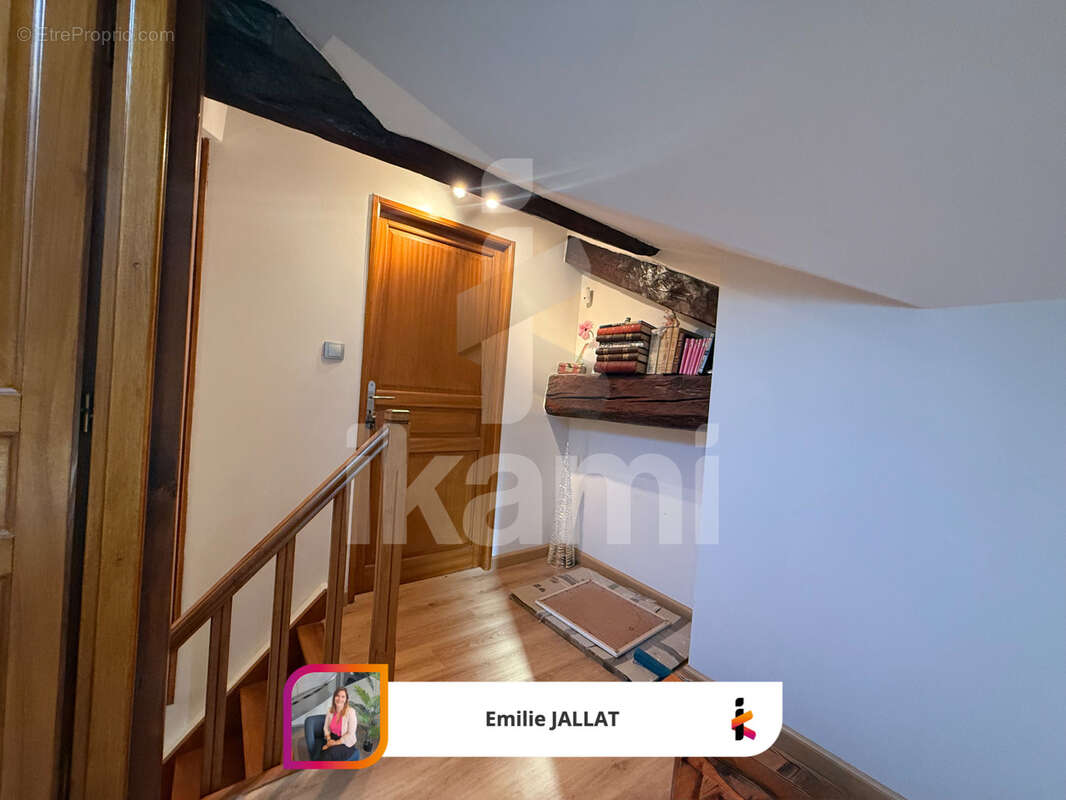 Maison à SAINT-EGREVE