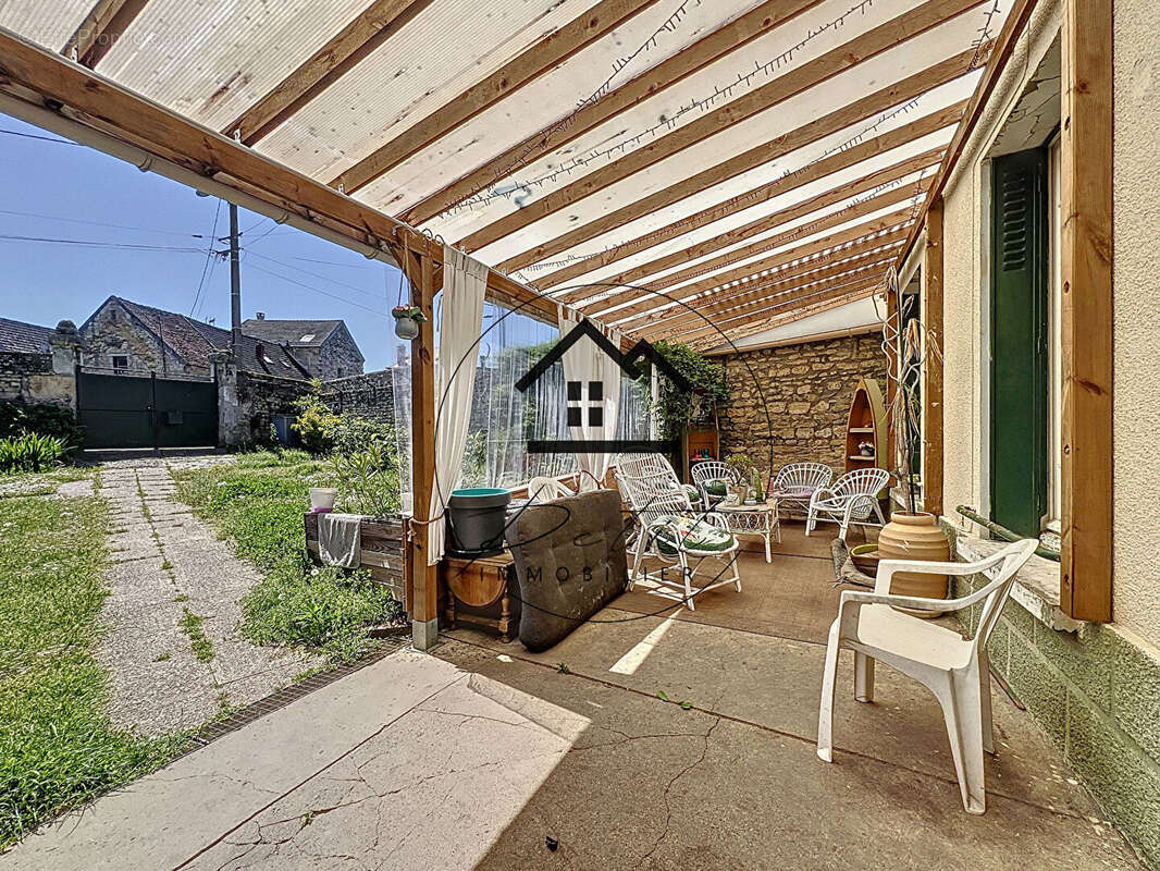 Maison à BALAGNY-SUR-THERAIN