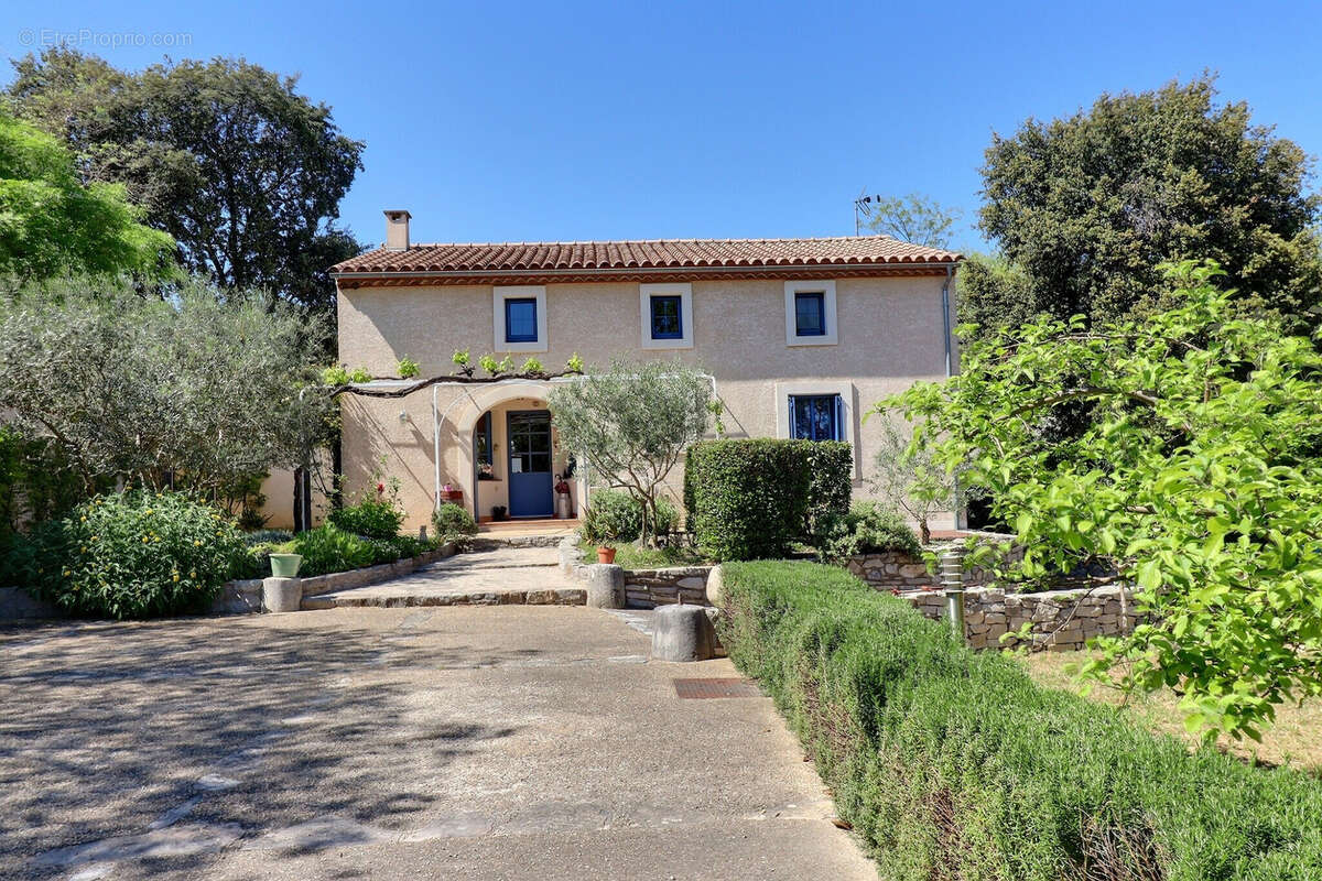 Maison à SAINT-BAUZILLE-DE-MONTMEL