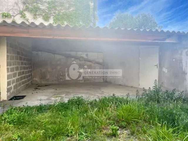 Maison à FONTVIEILLE