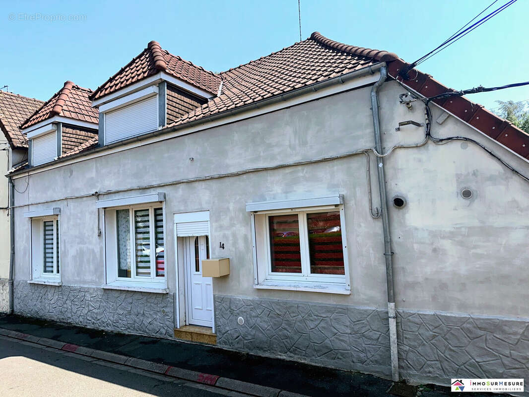 Maison à ANNEZIN