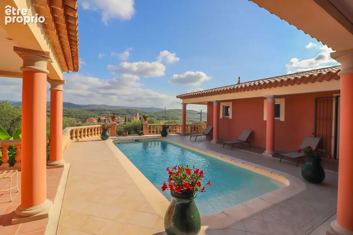 Exclusivite villa traditionnelle tout de plain pied 142m2 avec piscine et vue panoramique - photo 4