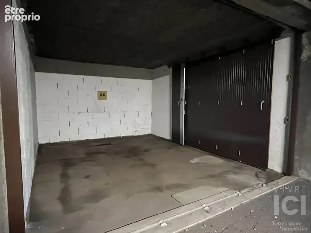 Garage fermé et sécurisé de 16 m² ,Tram L3 Ferriére - photo 5