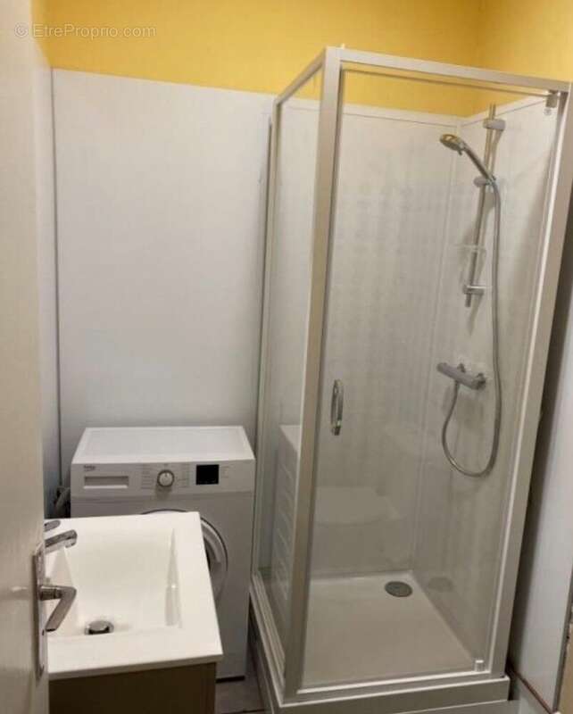 Appartement à PARIS-20E